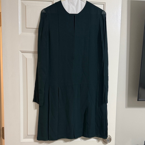 Tory Burch Dresses & Skirts - Tory Burch Hunter Green  box pleat dress - Classic Women's Sheath - dry cleaned